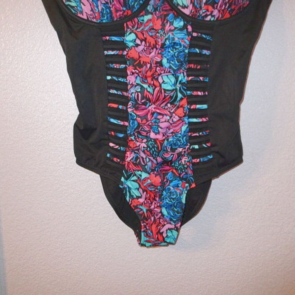Swimsuits Ruched Underwire One Piece Swimsuit 18 Dark Floral Tummy Control NWT - Picture 4 of 11